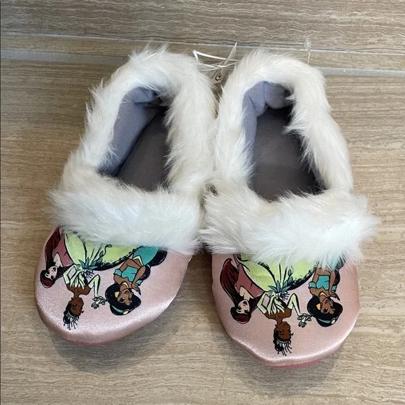 DISNEY NWT Girls Size 13/1 Princess Pink Slippers with White Fur Trim - Picture 6 of 9